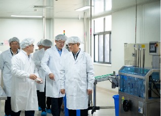 國機集團黨委副書記、總經理羅乾宜調研樂珠制藥